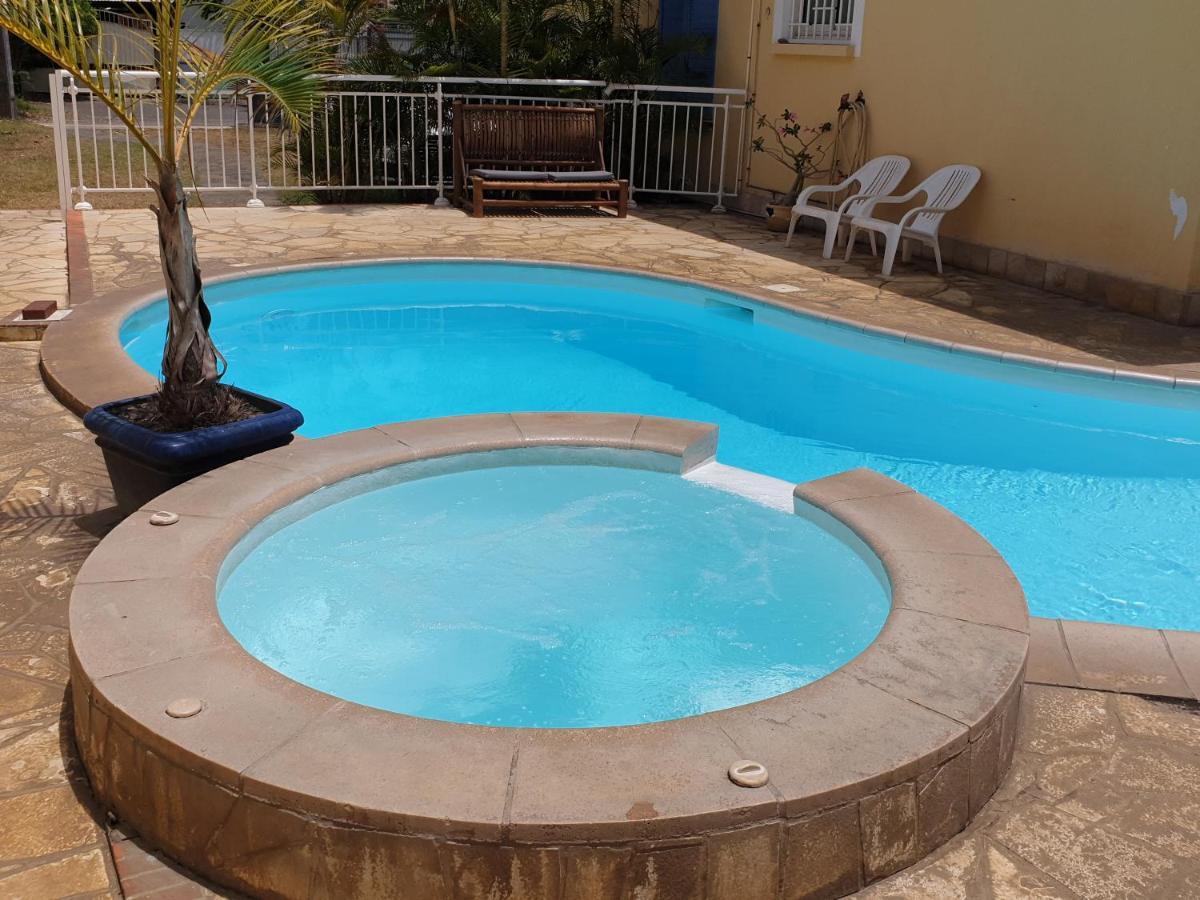 Aquabeach La Saline Le Bains Extérieur photo